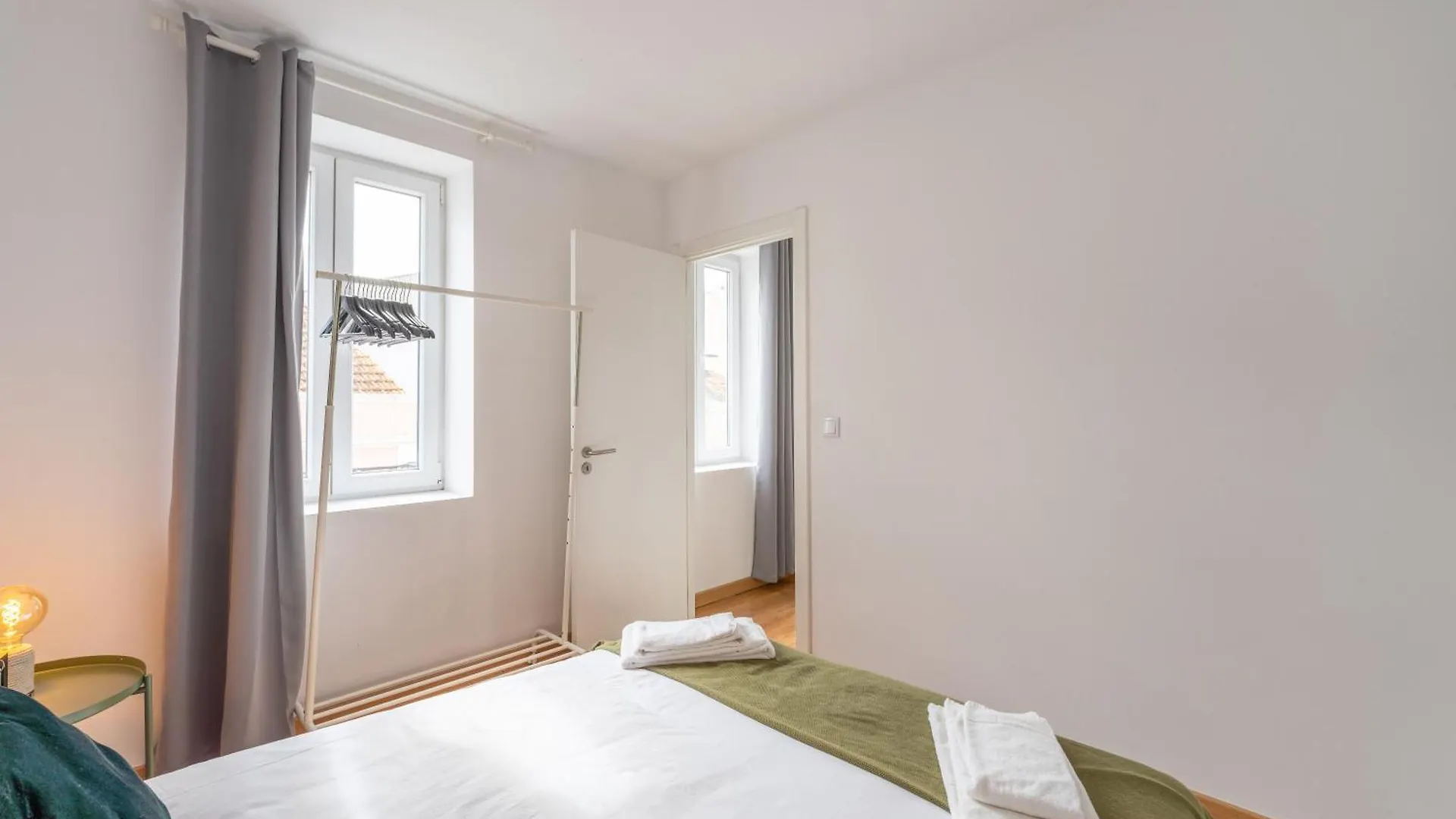 Апартаменты Lisbon Hill House - No. 589A